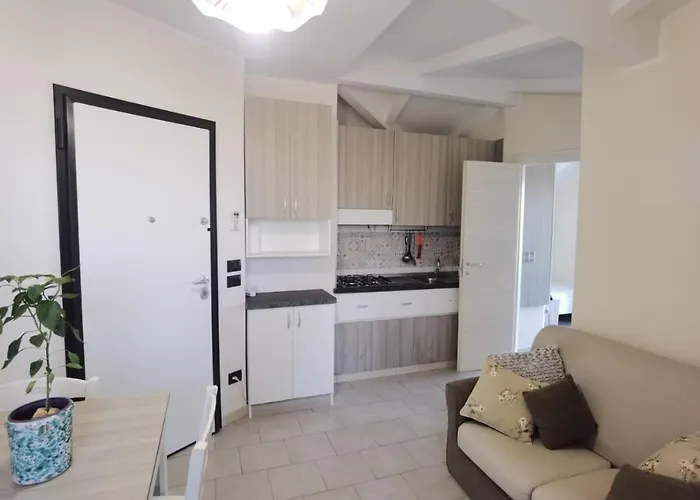 度假居 First Line