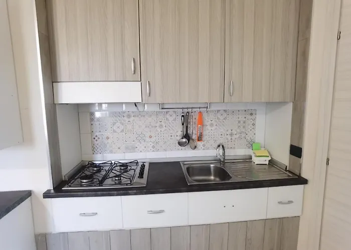 First Line 索威拉托玛里纳