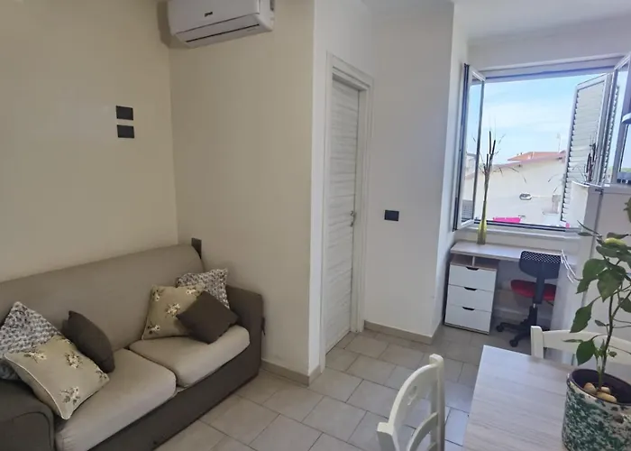 度假居 First Line