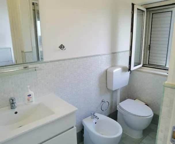 度假居 First Line *